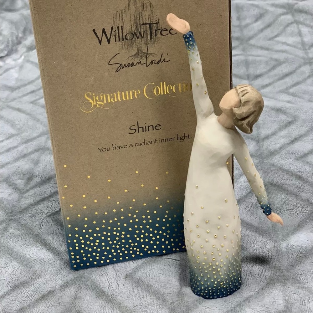 Brand new in box Willow Tree figurine
